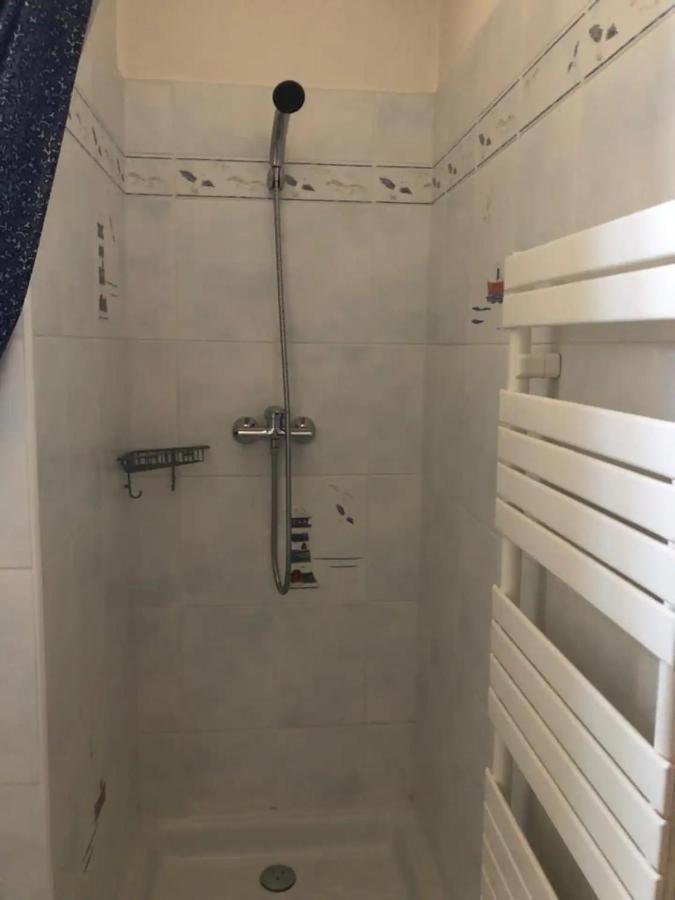 Agreable Chambre D'Hotes Avec Piscine Acomodação com café da manhã Le Beausset Exterior foto