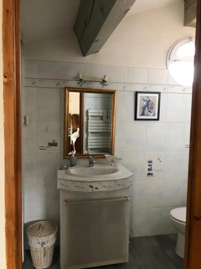 Agreable Chambre D'Hotes Avec Piscine Acomodação com café da manhã Le Beausset Exterior foto